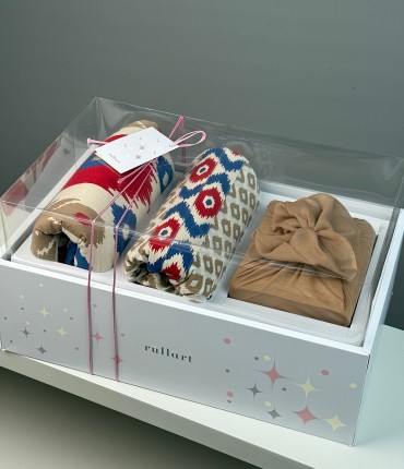 GIFT PACKAGE - SCARF - RED